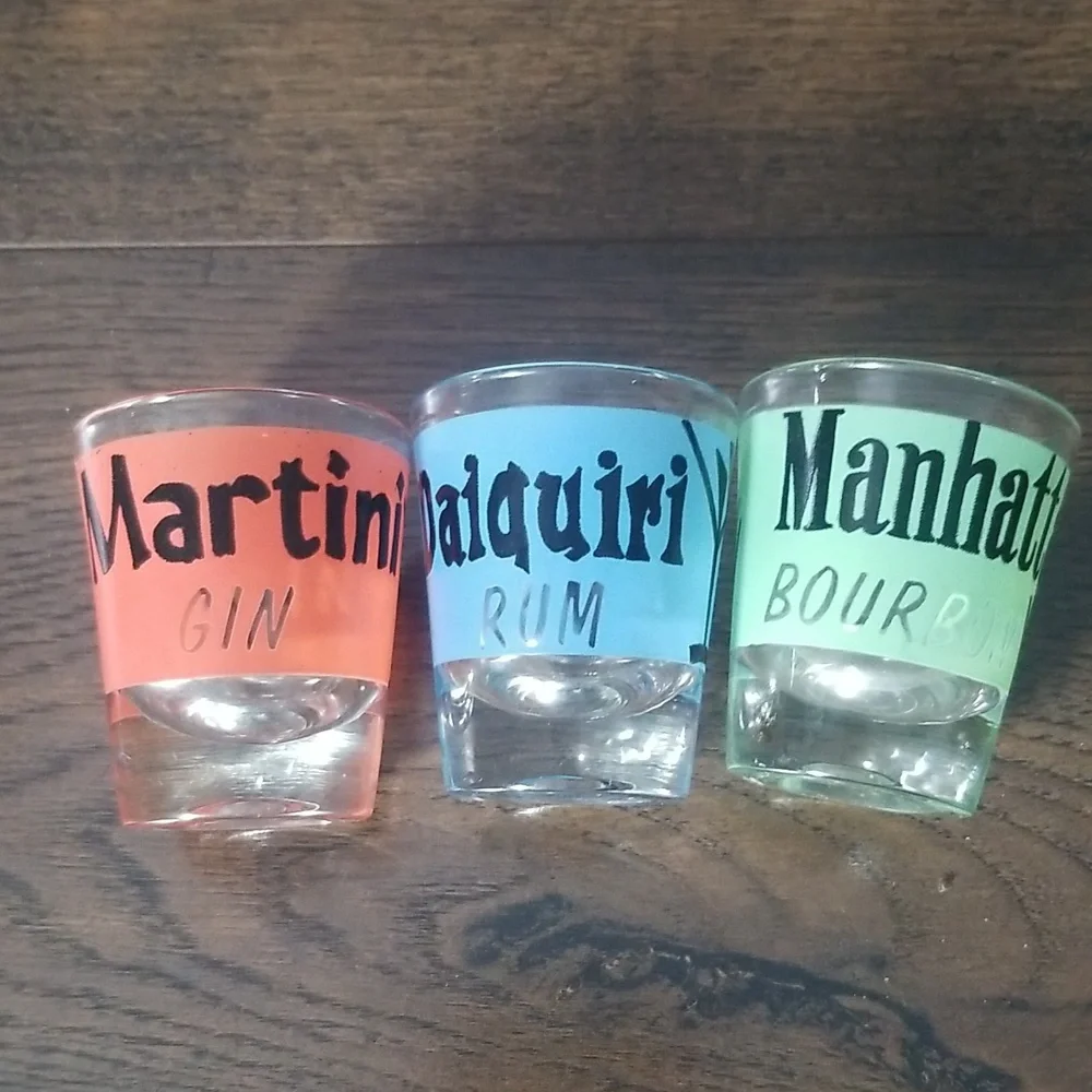 Vintage Federal set of 3 shot glasses